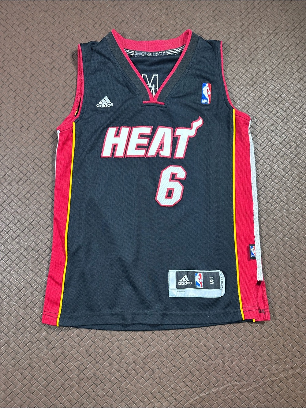 Vintage Adidas Miami Heat Lebron James YOUTH SMALL Basketball Jersey Authentic